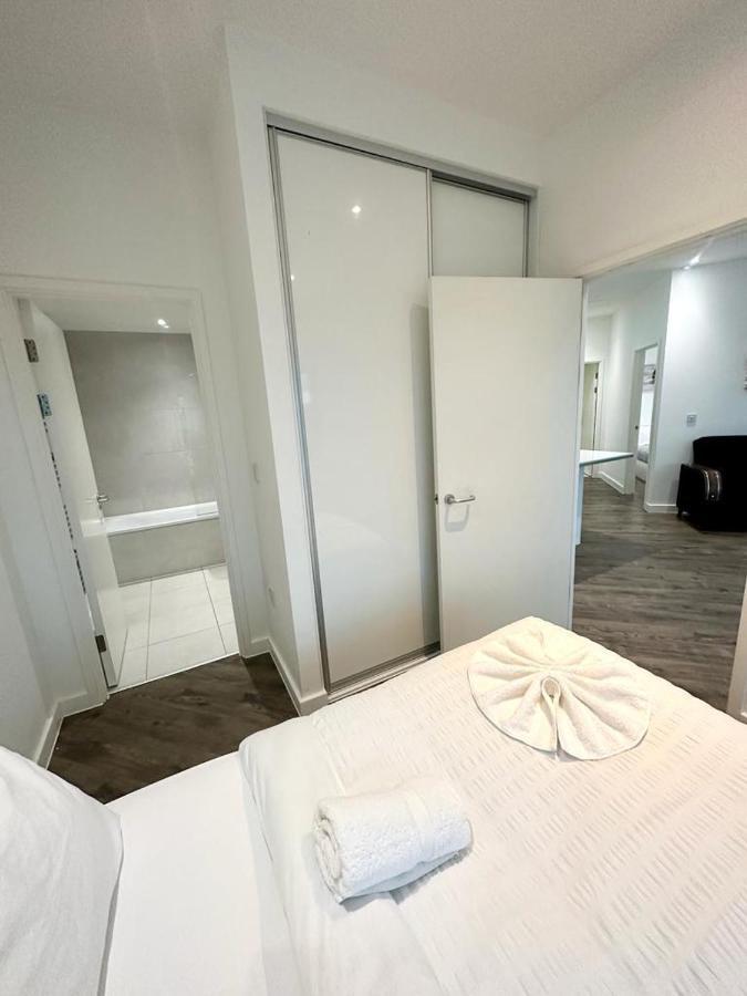 Alarabi Apartments-Two Bedrooms Apartment London Borough of London Borough of Croydon Exteriör bild
