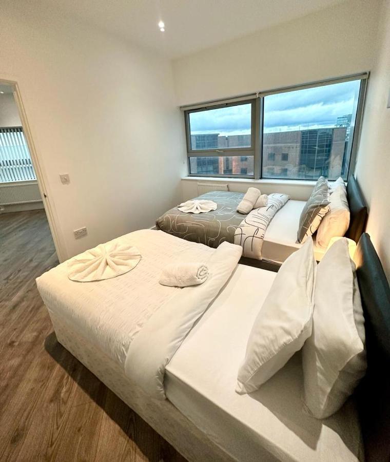 Alarabi Apartments-Two Bedrooms Apartment London Borough of London Borough of Croydon Exteriör bild